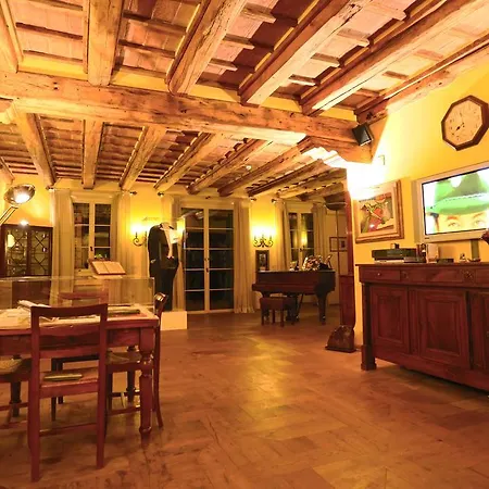 摩德纳中央公园酒店