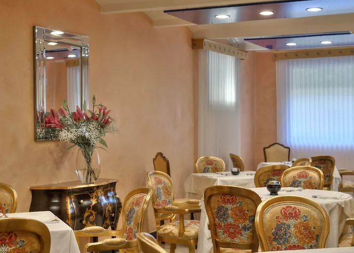 Park 4* مودينا