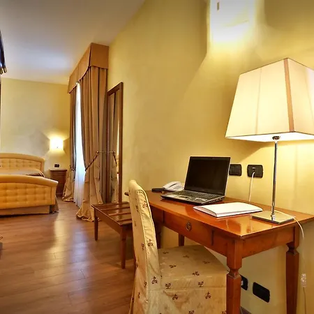 호텔 센트럴 파크 4*