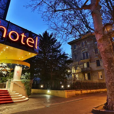 Park 4* Модена